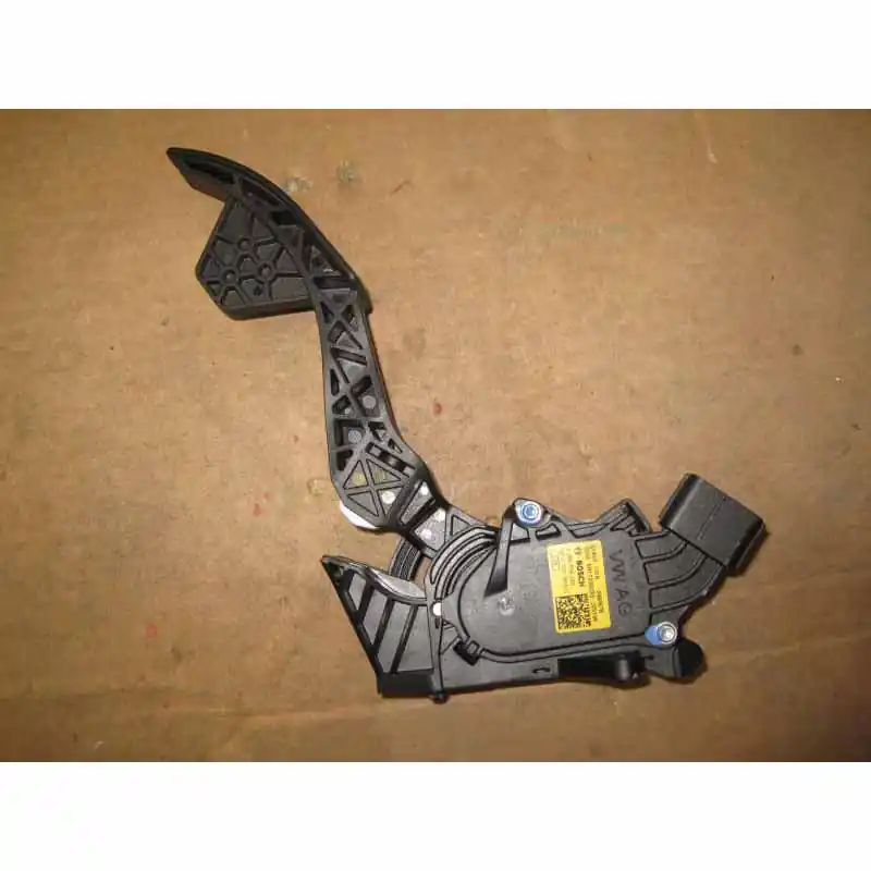 plynový pedál ŠKODA Rapid 5JA - benzín, automat6R1723503G Jen Po Omezenou Doba