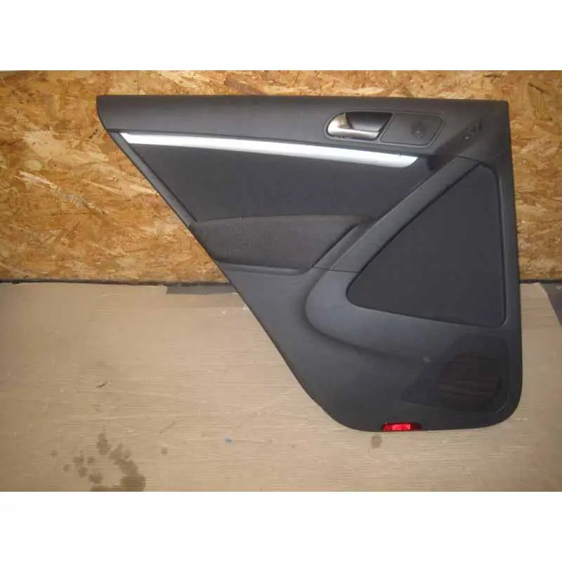 Vysoce Kvalitní tapecírunk dveří levý zadní VW Tiguan lift 5N0