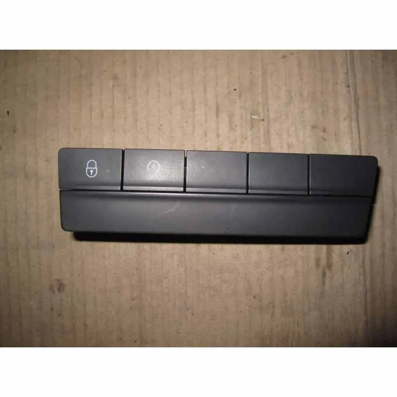 Objednat Nyní spínače ŠKODA Octavia III 5E05E1927132M