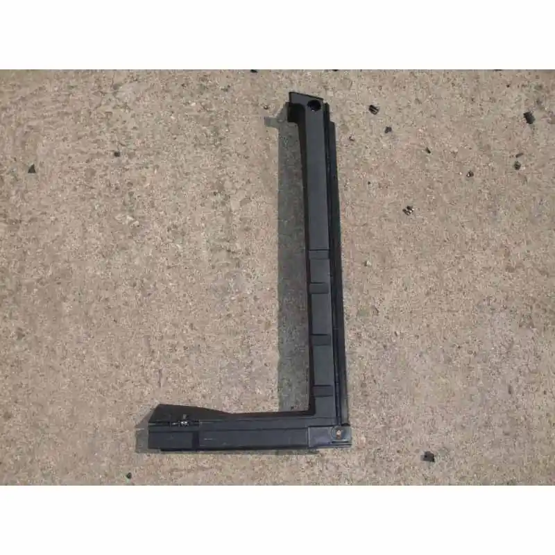 tvarovkakufru VW Passat3C9864511C Sleva