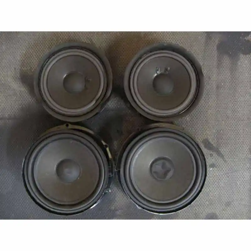 sada reproduktorů - 4ksŠKODA Yeti 5L05L0035411J5L0035411E Autentický