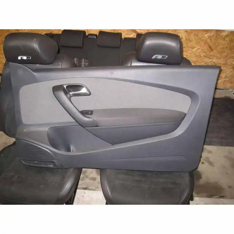 Akční Cena tapecírunk dveří pravý VW Polo 6R03-dveřová verze