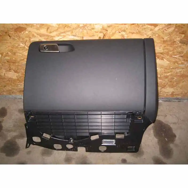 kastlík spolujezdce AUDI A5 S5 lift8K1857035B Objednat Nyní