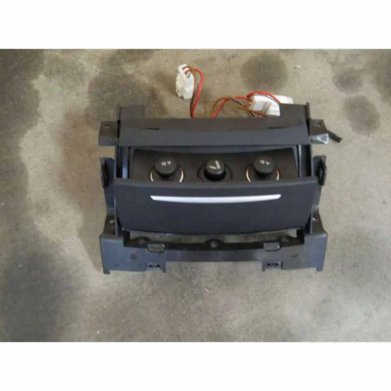 Výprodej krytka středového tunelu zadní AUDI A8 4H0 10->4H0864051B