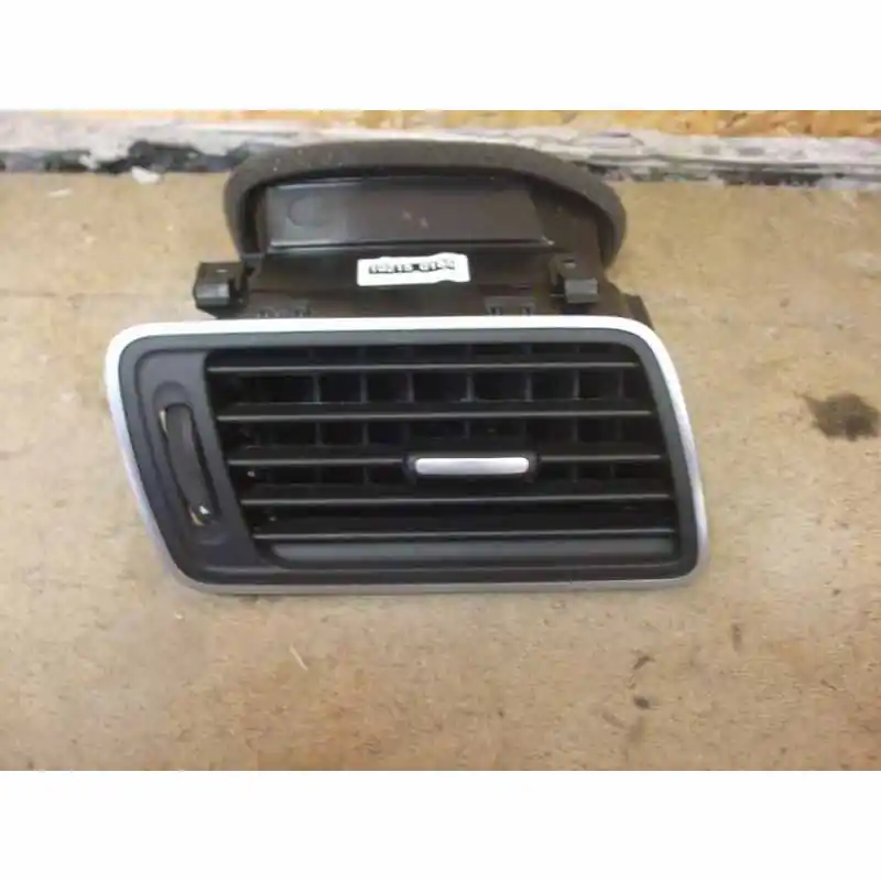 výdech ventilace pravý VW Passat B7 3AA3AB819702A Zlevněný