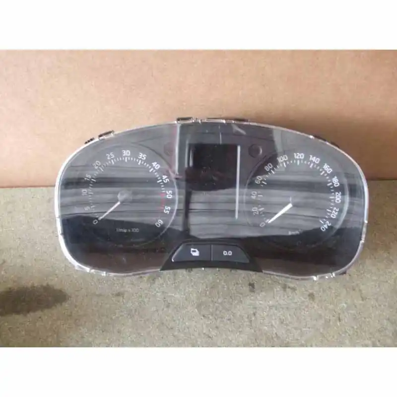 přístroje ŠKODA Rapid 5JA5JA920800A Akce