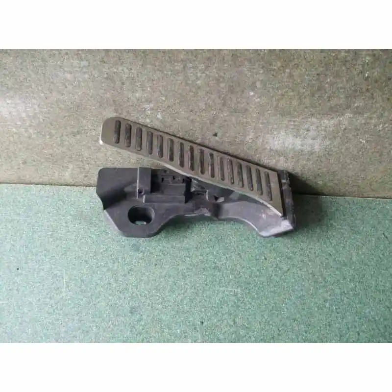 Výhodná Nabídka plynový pedál ŠKODA Yeti 5L01K1723503AD