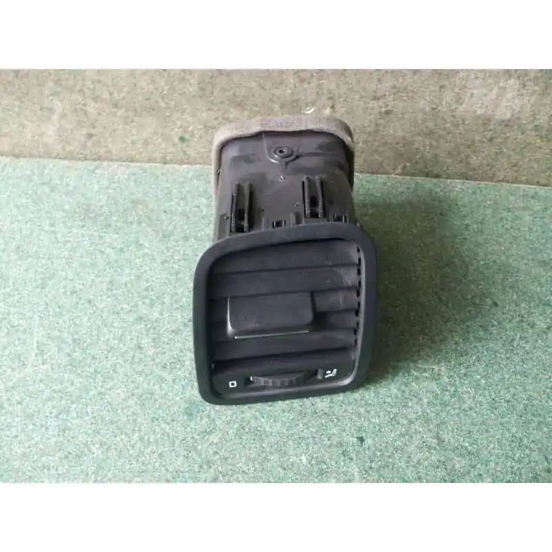 výdech ventilace levý ŠKODA Yeti 5L05L0819701 Speciální Cena