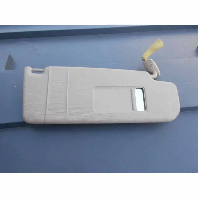 Zlevněný sluneční clona pravá VAG3T0857552XB2