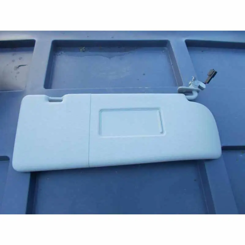 Ověřený sluneční clona pravá VAG7M3857552Q2F4