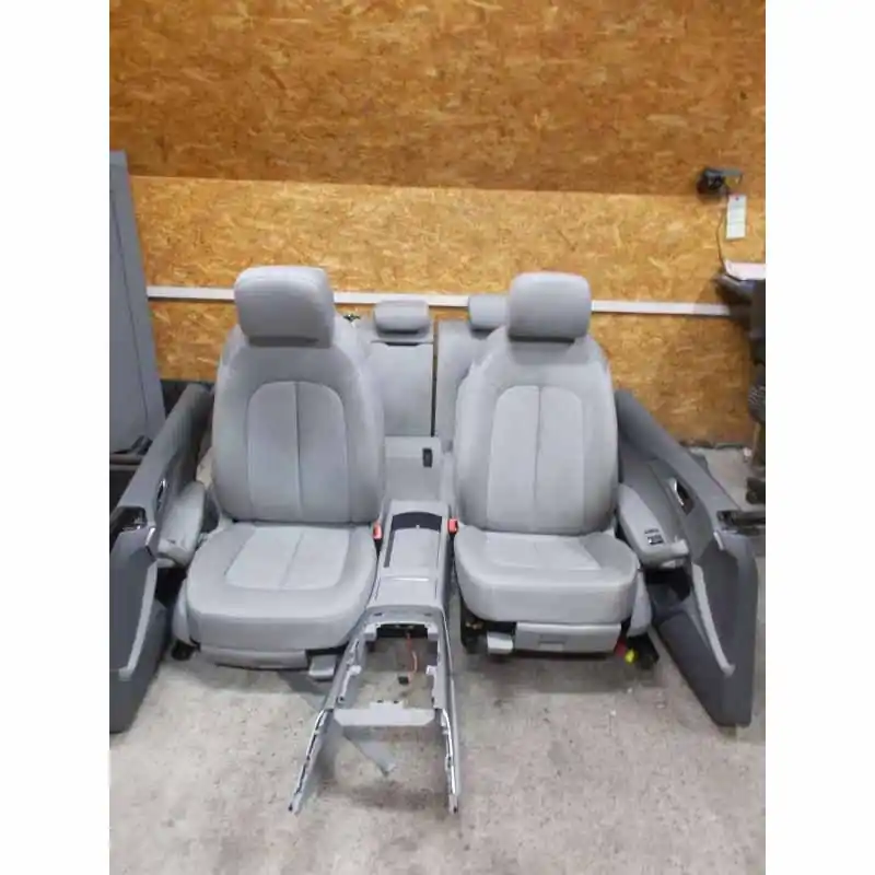 interiér - sedadla, loketní opěrka AUDI A6 4G0 combi Bezpečná Platba