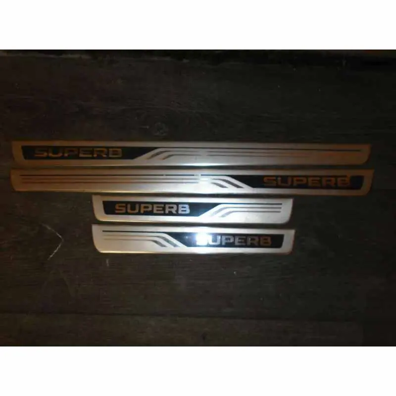 prahová lišta nástupní - sada 4ks ŠKODA Superb III 3V0 Sportline 3V0853814H 3V0853813H TQ3 Ověřený