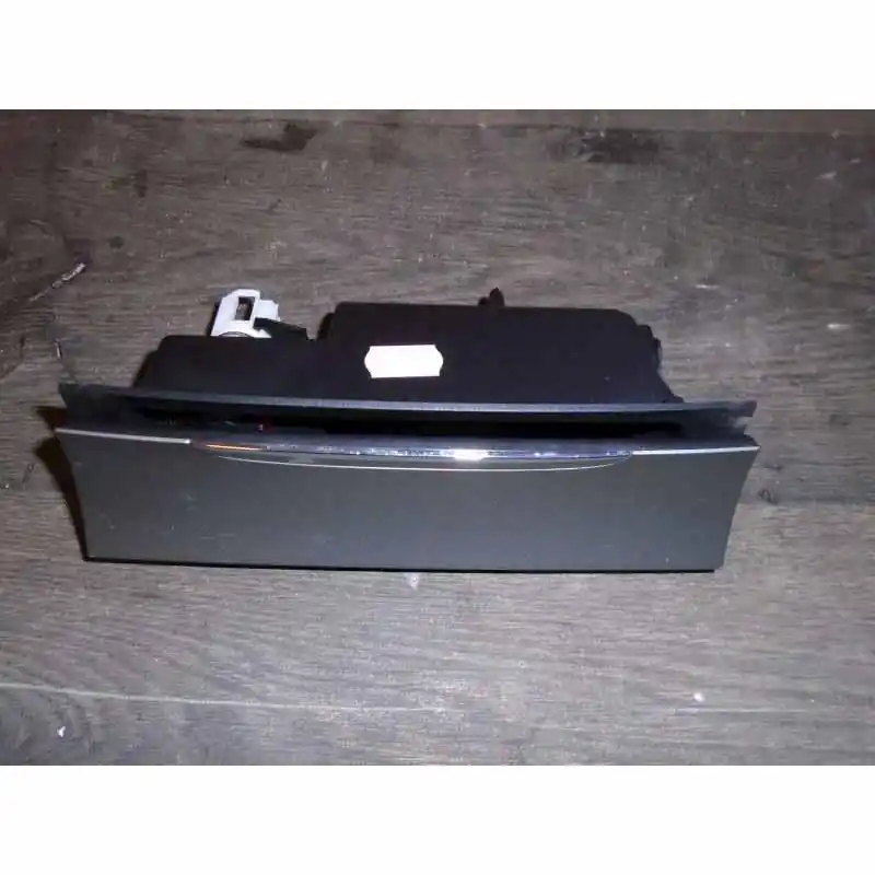 Cenový Hit popelník VW Passat B6 3C03C0863284A3C0857961A3C0857961F3C0857961H3C085735145T