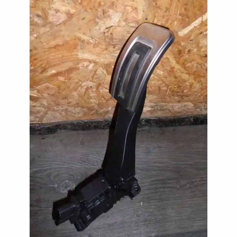 Značkový plynový pedál ŠKODA Karoq 57A5Q1723503J