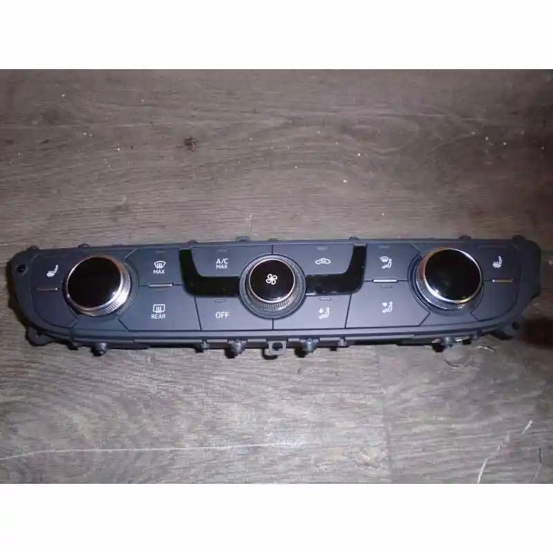 Super Cena klimatronic AUDI Q7 4M04M0820043N4M0820043RSWI