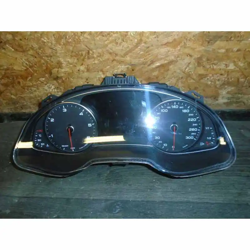 Akce přístroje AUDI Q7 4M0 3,0 TDi4M0920771