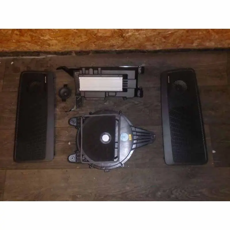 sada reproduktorů BANG & OLUFSEN AUDI A4 8W0 3,0 TDI8W5035412A8W0035223A Nakupujte Hned