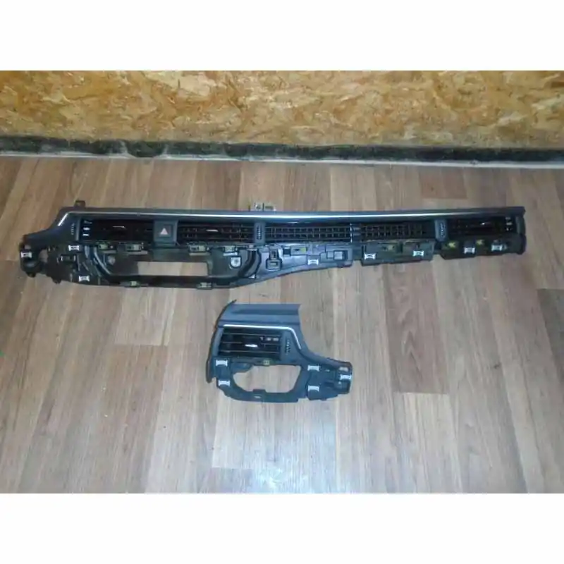 Vrácení Zdarma výdechy ventilace levý + středový + pravý AUDI A4 8W0