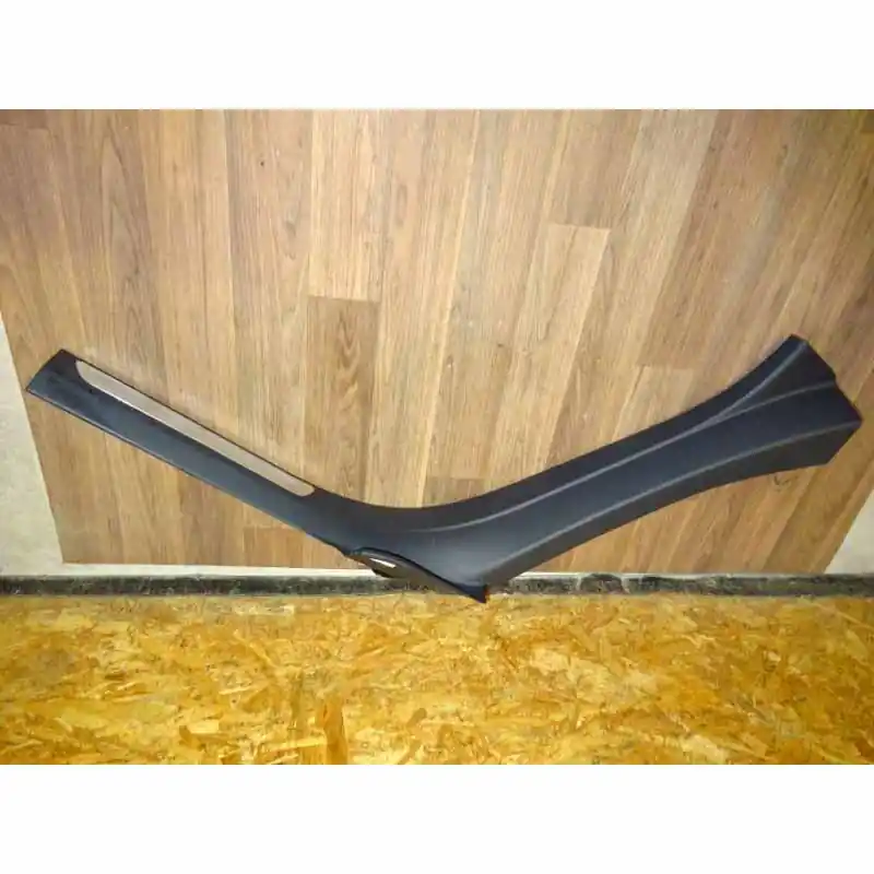 Tovární Cena panel sloupku C pravý spodní AUDI A8 4H0 (lift)4H48646084H4864608R6PS