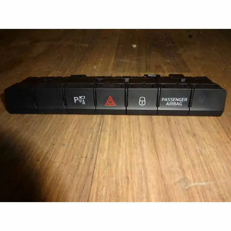 spínače/přepínače ŠKODA Kodiaq 565565927132AF565927132ARWHS Poslední Šance