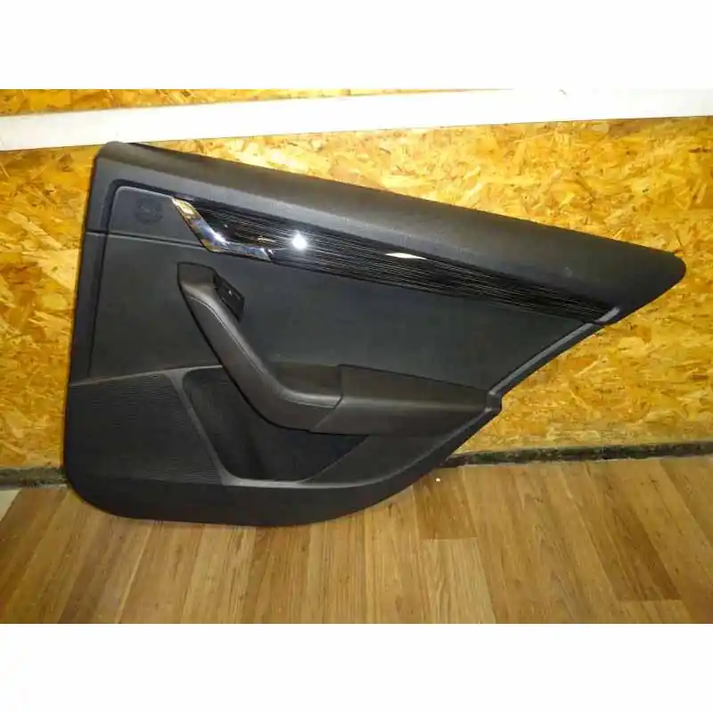 Koupit Online tapecírunk dveří pravý zadní ŠKODA Octavia III lift 5E0 sedan5E5867024BLPW5