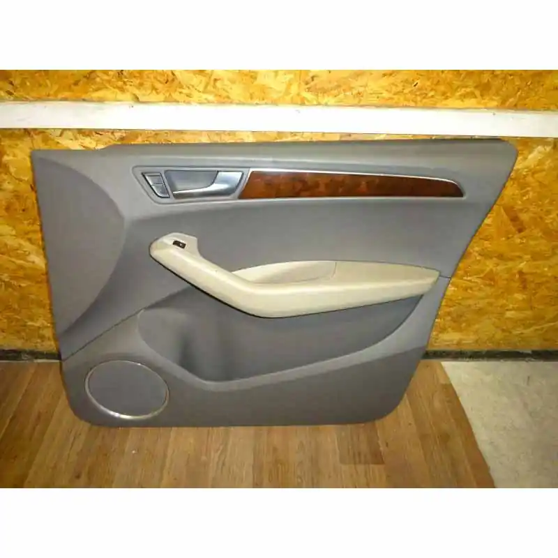 tapecírunk dveří pravý přední AUDI Q5 8R08R0867106 Objednat Nyní