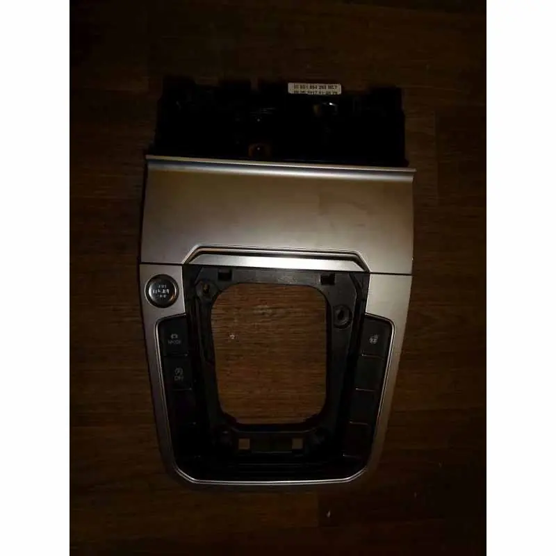 Značkový rámeček řadící páky + popelník + spínače VW Passat B8 3G03G1864263ML73G1857962A