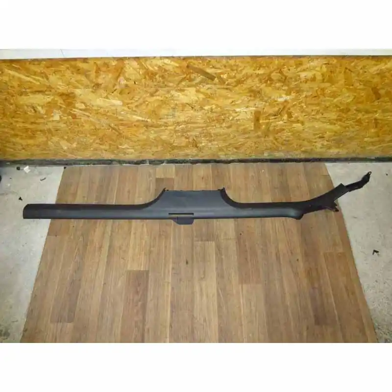 Levný nástupní prahová lišta pravá ŠKODA Superb III 3V03V0853372A 9B9