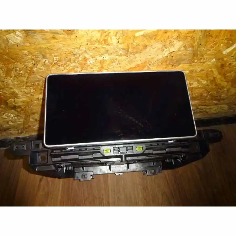 display AUDI Q5 80A80A919605 - poškrábaný Finální Výprodej