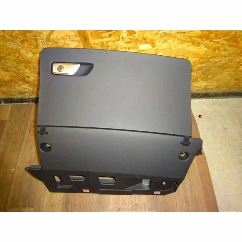 kastlík spolujezdce AUDI TT 8S08S1857035A Tovární Cena