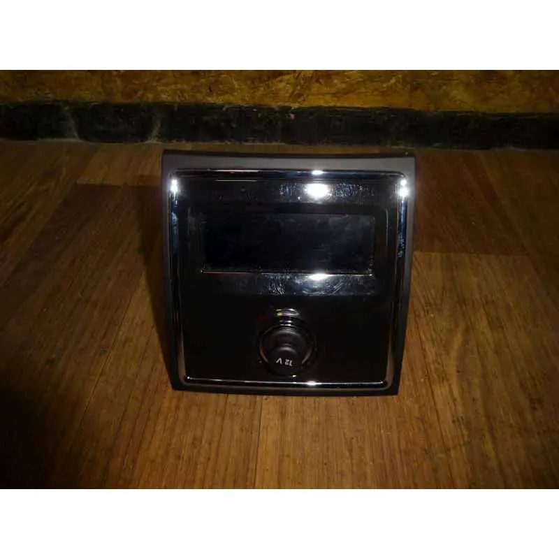 Cenově Výhodný hodiny zadní ŠKODA Superb II 3T03T09192013T0919201A3T0863317 - lehce poškrábané