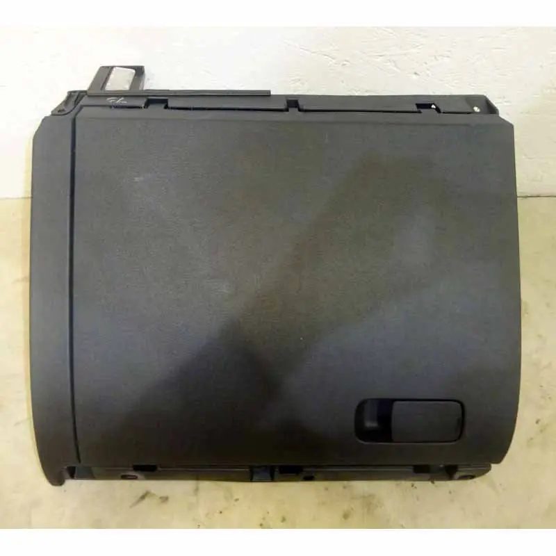 Vysoce Kvalitní kastlík spolujezdce VW Jetta 5C lift5C7857097AB5C7857097AH82V