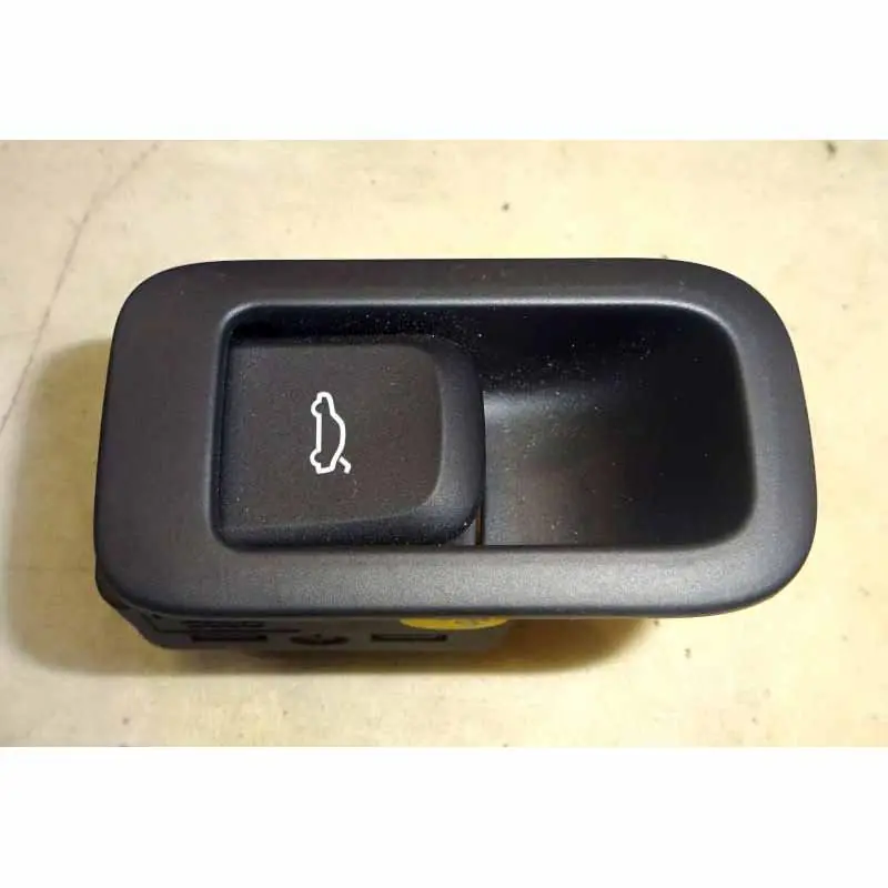 spínač otevírání zadních pátých dveří AUDI Q2 GA8V0959831B Zlevněný