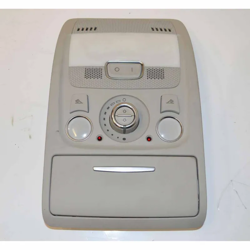 Časově Omezené stropní světlo přední AUDI Q5 8R08T0947135F13U