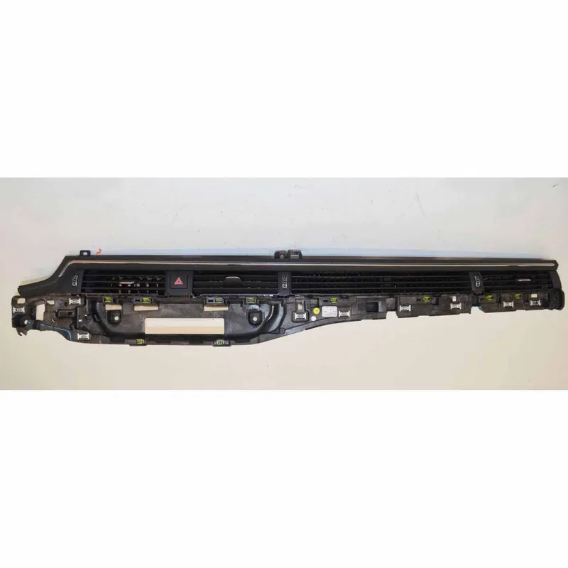 Sleva výdechy ventilace středový + pravý AUDI A4 8W08W1820902C - poškozené držáky, poškozený