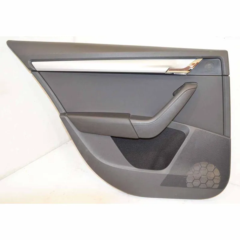 Autentický tapecírunk dveří levý zadní ŠKODA Octavia III 5E0 combi5E9867023LPW5 -lehce poškrábaný