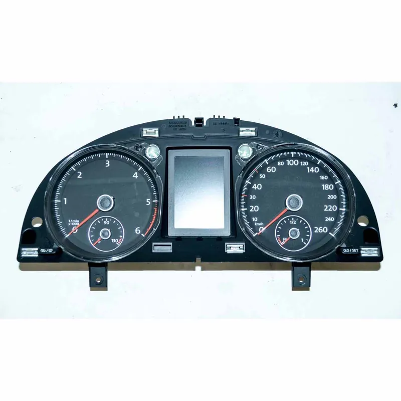 Akční Cena přístroje VW Passat B7 3AA 2,0 TDi3AA920870M