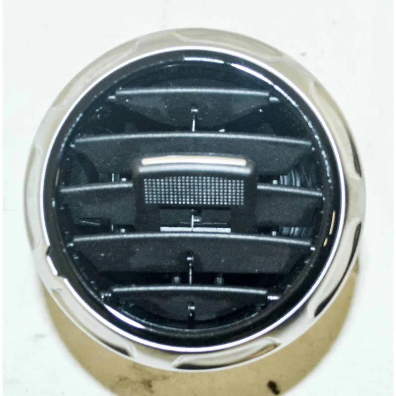 Horká Nabídka výdech ventilace levý/pravý/středový AUDI TT 8J0 2011-148J0820901E3Q7