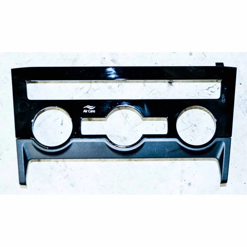 rámeček klimatronic ŠKODA Kodiaq 565566820075BBUS - lehce poškrábaný Oblíbený