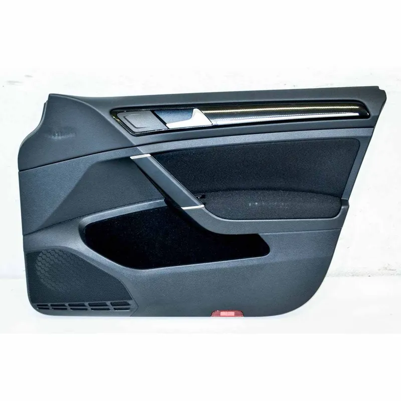 tapecírunk dveří přední pravý VW Golf VII 5G05G4867012EDNKI - lehce poškozený Ověřený