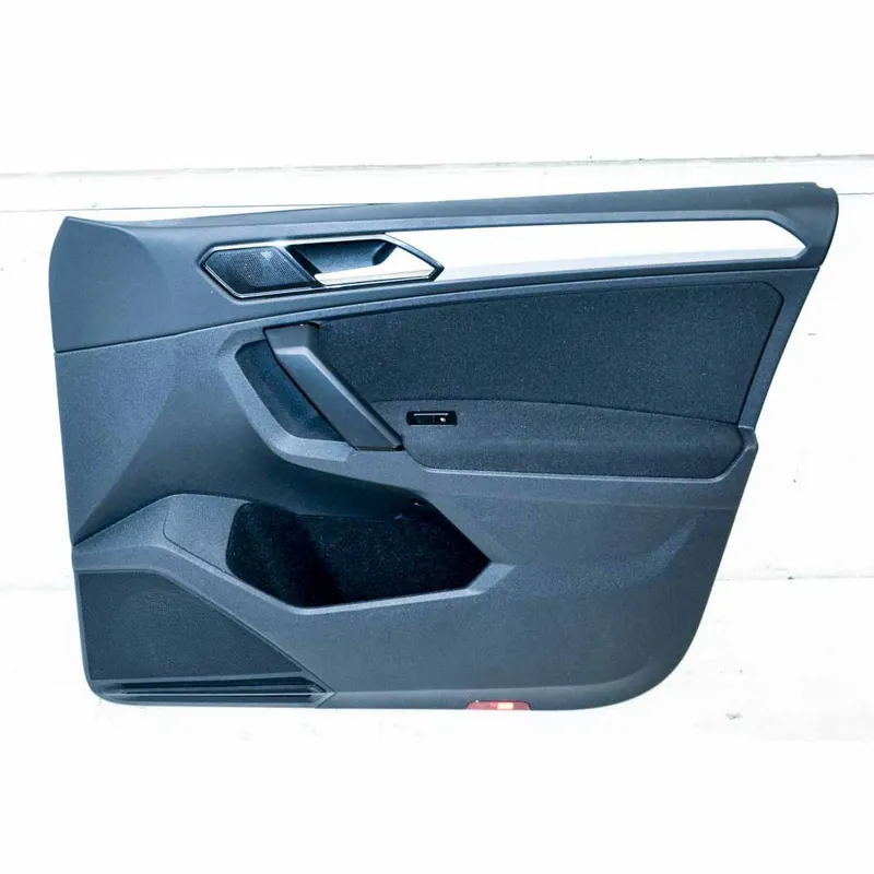 tapecírunk dveří přední pravý VW Tiguan 5NA5NB867012HPBC Pouze Dnes