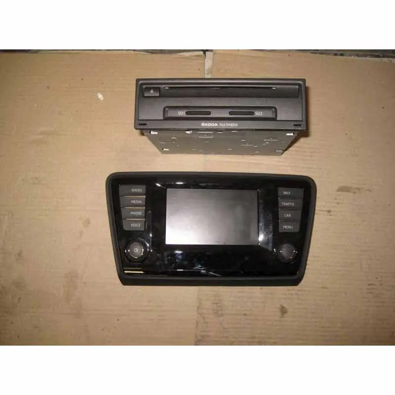 rádio + navigace (řídící jednotka a display) ŠKODA Octavia III 5E05E0919605E5E0035848 Vysoce Kvalitní